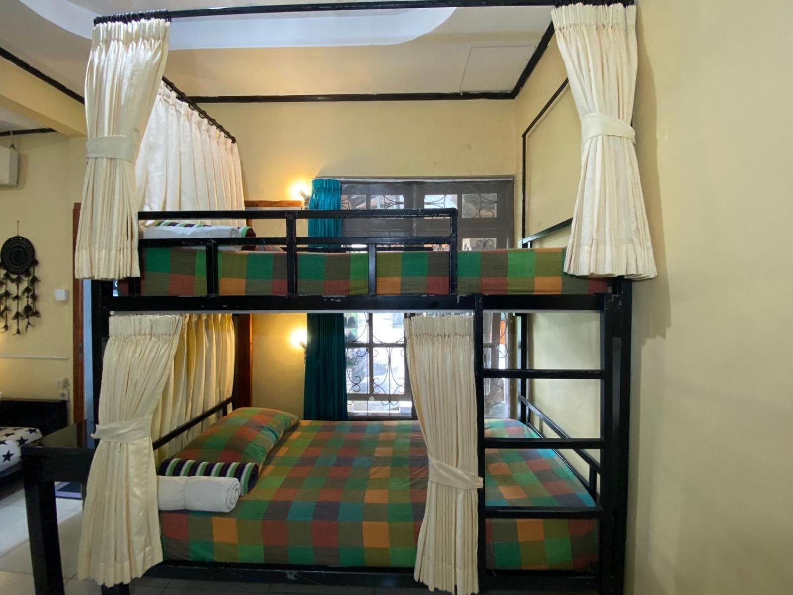 Coliving Bali Sweet Home Kost Lengkap Di Tabanan Kota Bilik gambar